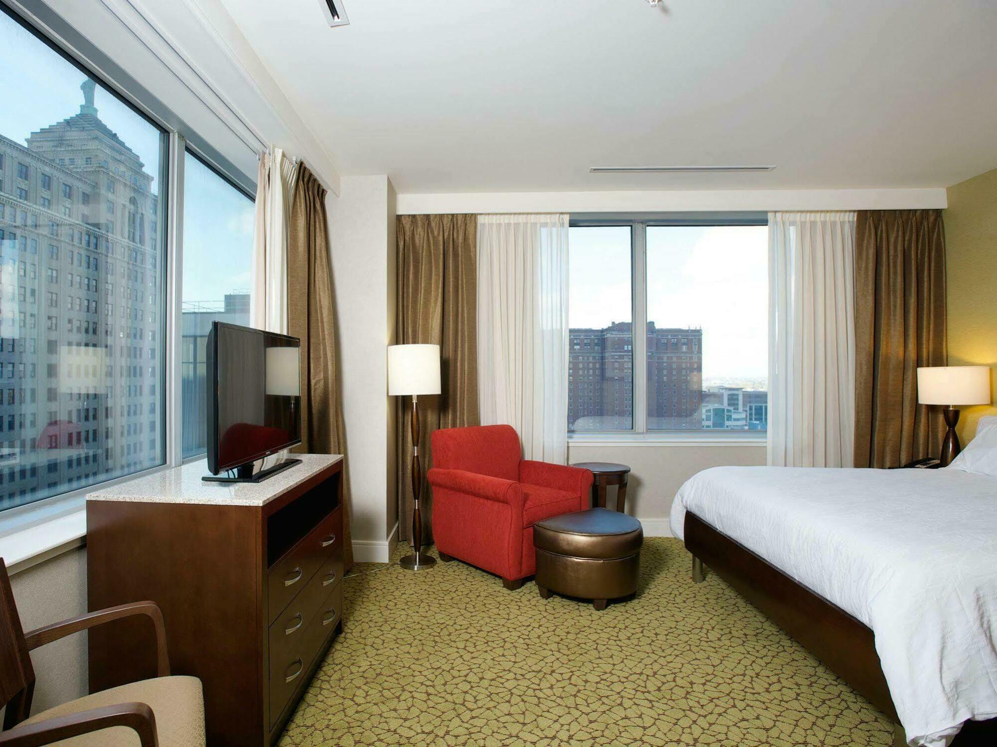 The Hilton Garden Inn Buffalo-Downtown Eksteriør billede